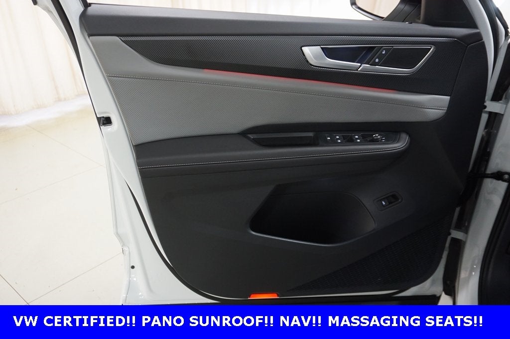 2025 Volkswagen Atlas Cross Sport 2.0T SEL R-Line Black