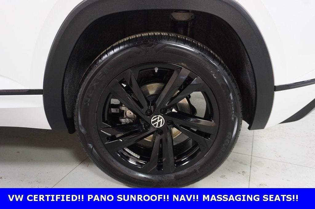 2025 Volkswagen Atlas Cross Sport 2.0T SEL R-Line Black