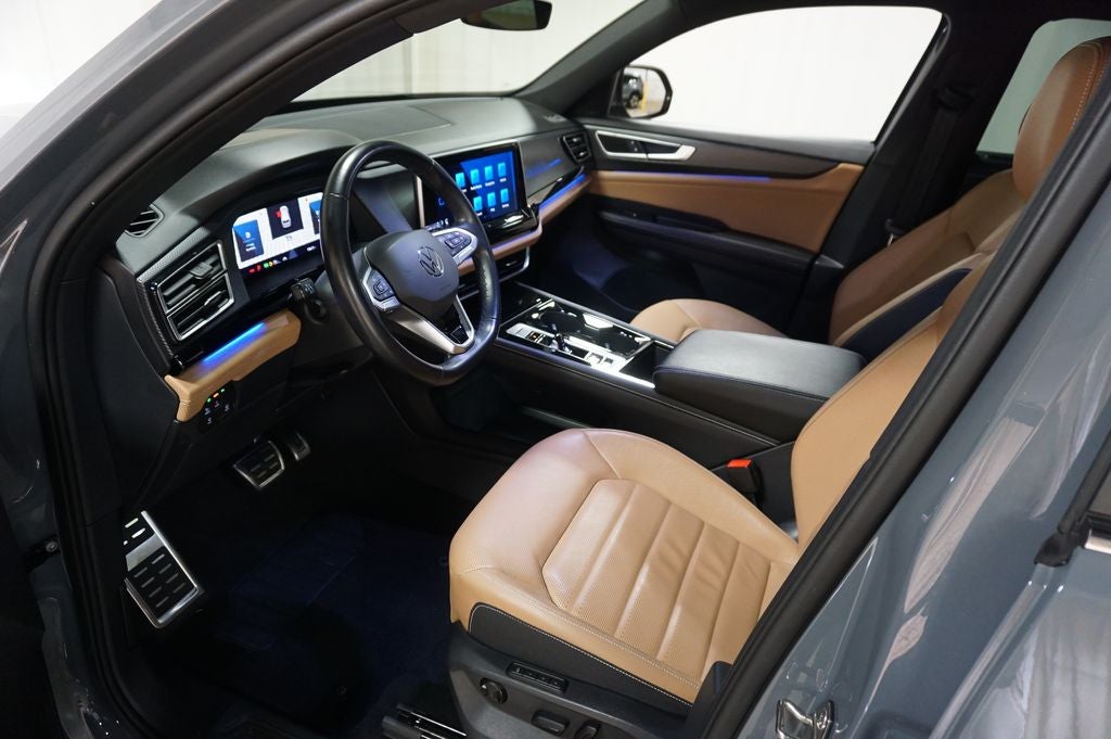 2024 Volkswagen Atlas Cross Sport 2.0T SEL R-Line