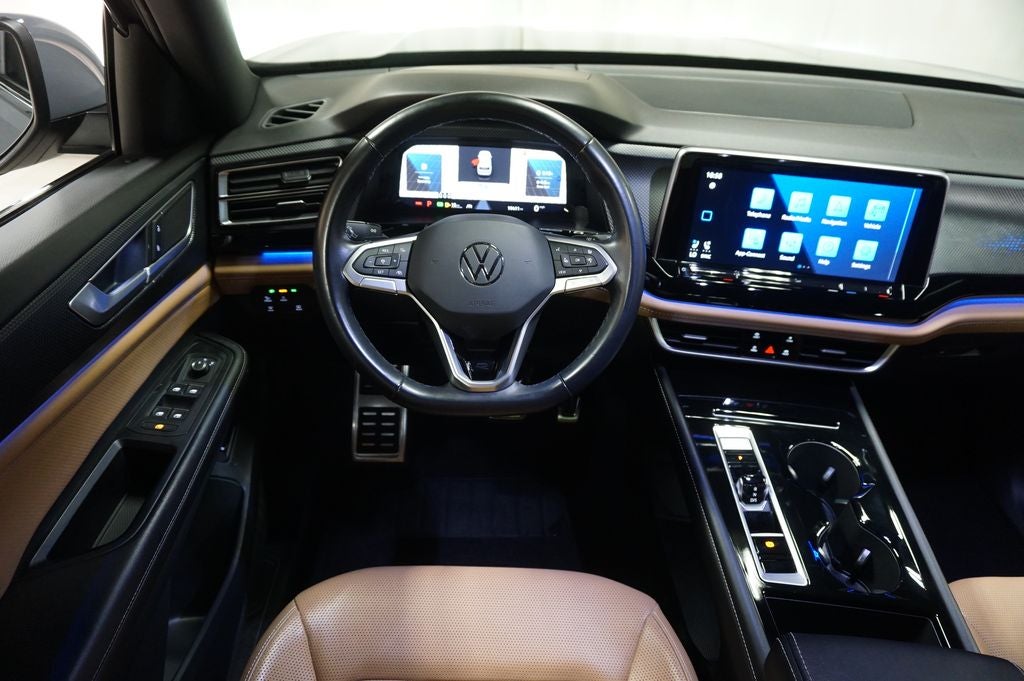2024 Volkswagen Atlas Cross Sport 2.0T SEL R-Line