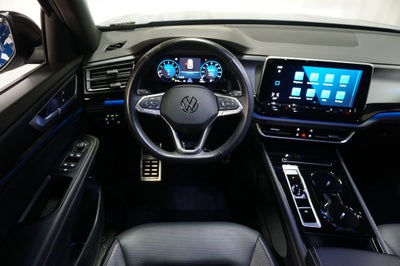 2025 Volkswagen Atlas Cross Sport 2.0T SEL R-Line Black
