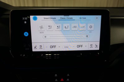 2025 Volkswagen Atlas Cross Sport 2.0T SEL R-Line Black