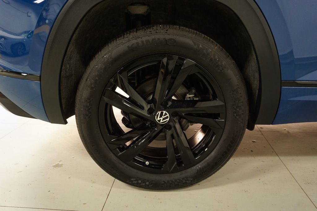 2025 Volkswagen Atlas Cross Sport 2.0T SEL R-Line Black