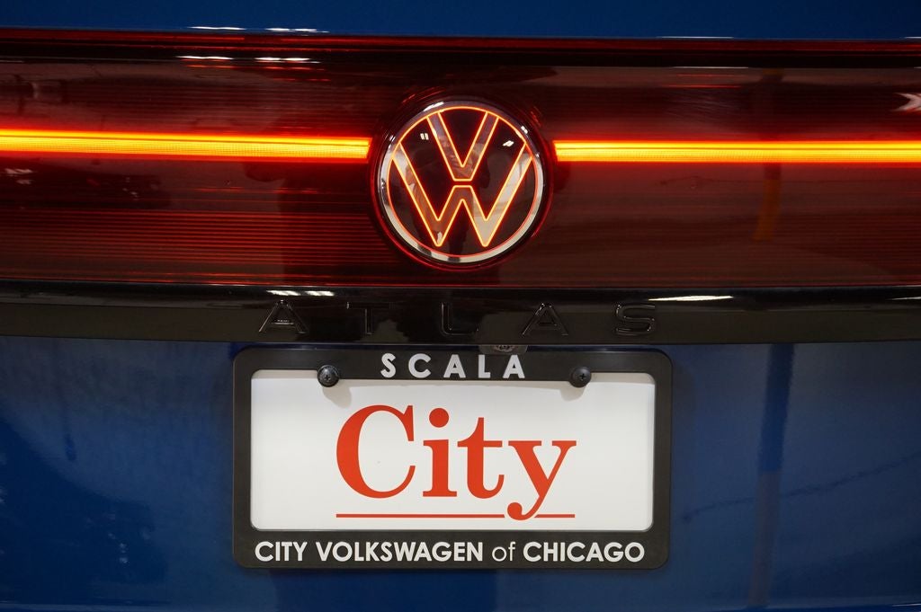2025 Volkswagen Atlas Cross Sport 2.0T SEL R-Line Black