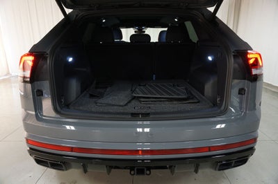 2025 Volkswagen Atlas Cross Sport 2.0T SEL R-Line Black