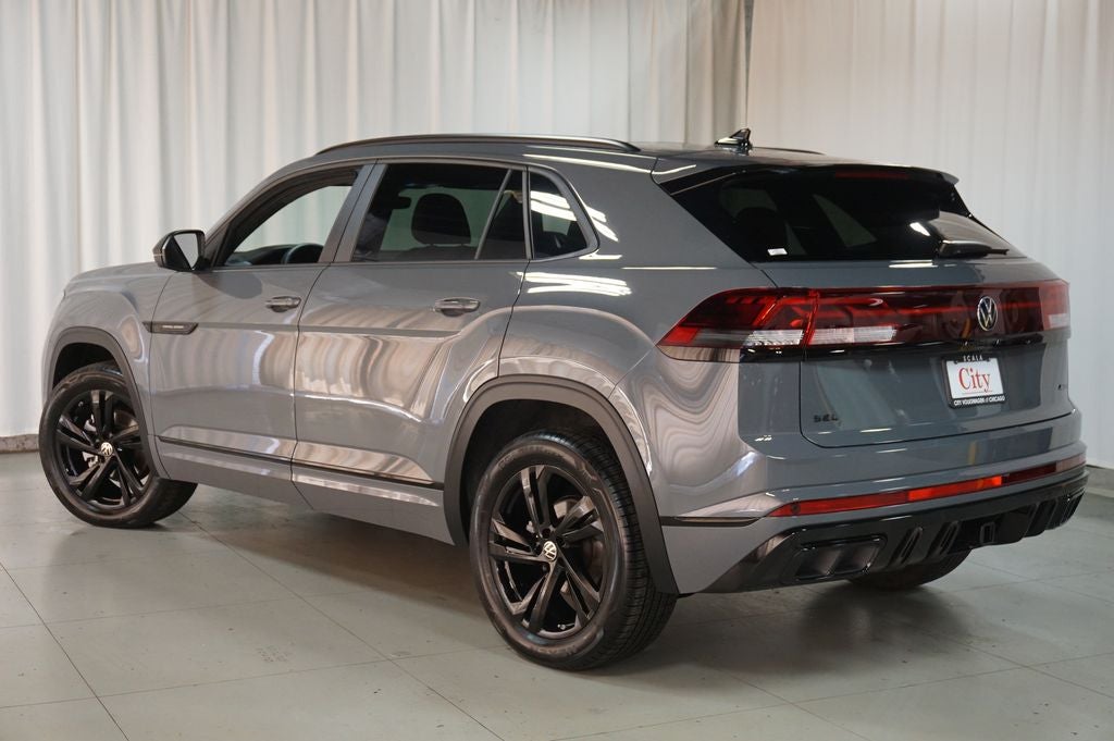 2025 Volkswagen Atlas Cross Sport 2.0T SEL R-Line Black
