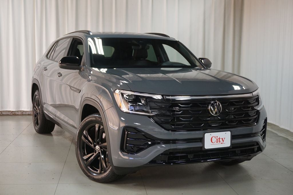 2025 Volkswagen Atlas Cross Sport 2.0T SEL R-Line Black