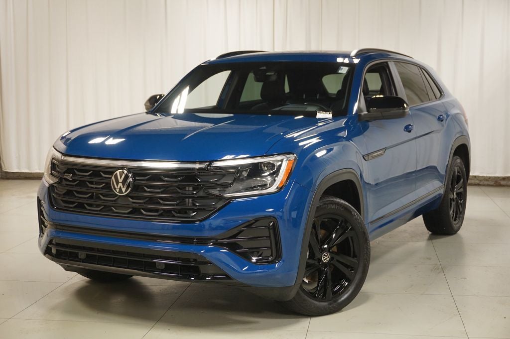 2025 Volkswagen Atlas Cross Sport 2.0T SEL R-Line Black