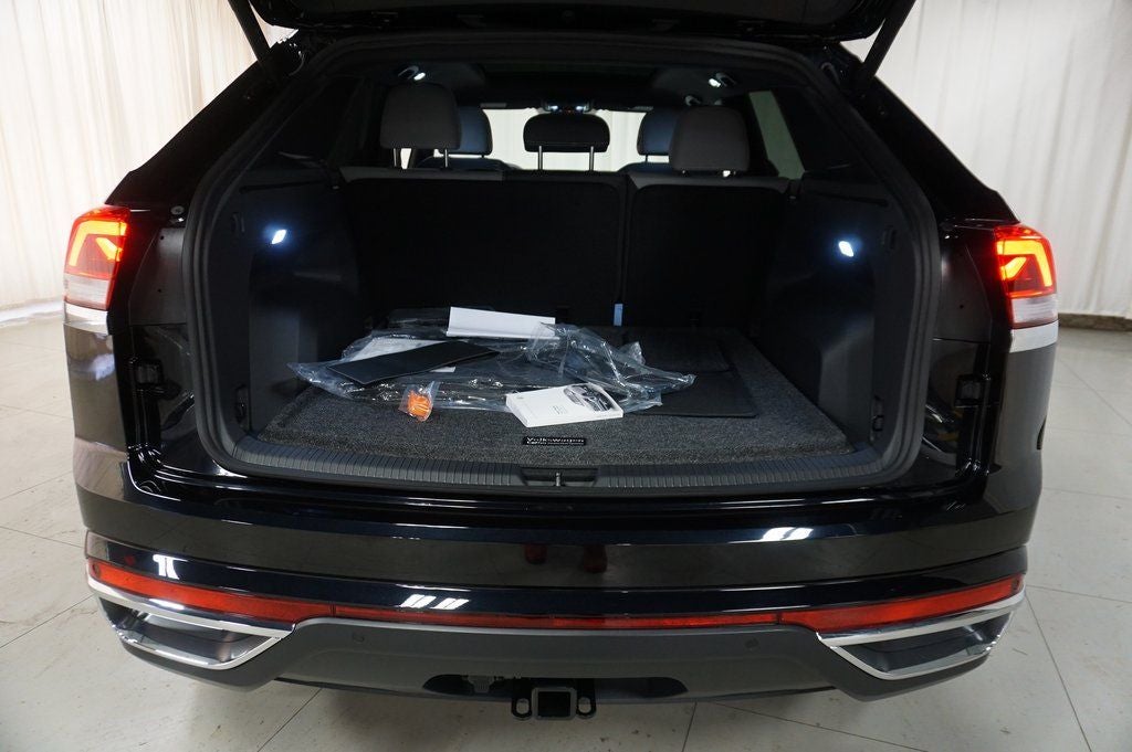 2026 Volkswagen Atlas Cross Sport 2.0T SEL