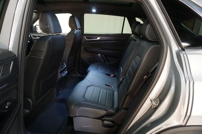 2026 Volkswagen Atlas Cross Sport 2.0T SEL