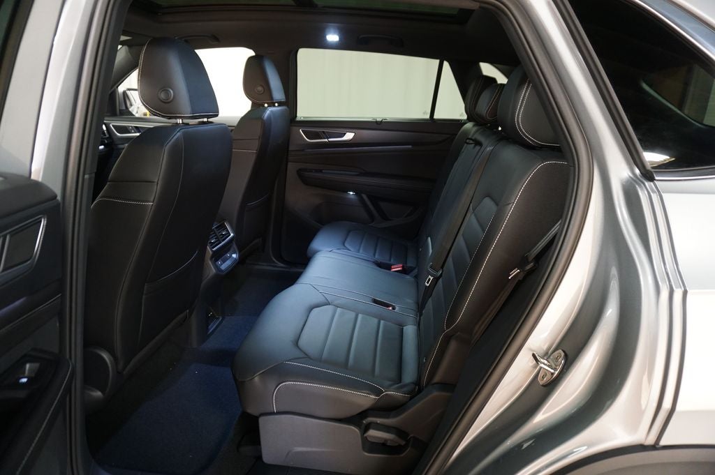 2026 Volkswagen Atlas Cross Sport 2.0T SEL