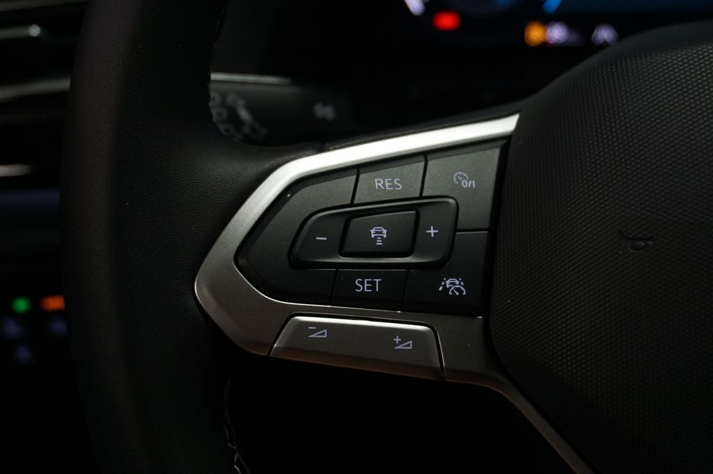 2026 Volkswagen Atlas Cross Sport 2.0T SEL