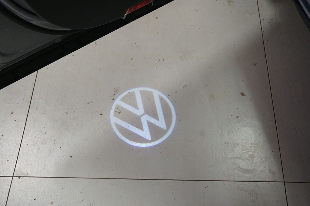 2026 Volkswagen Atlas Cross Sport 2.0T SEL