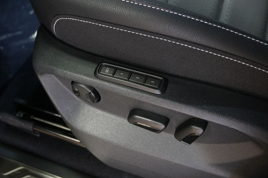 2026 Volkswagen Atlas Cross Sport 2.0T SEL