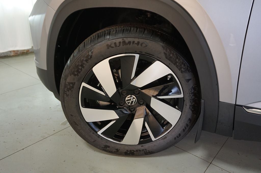 2026 Volkswagen Atlas Cross Sport 2.0T SEL