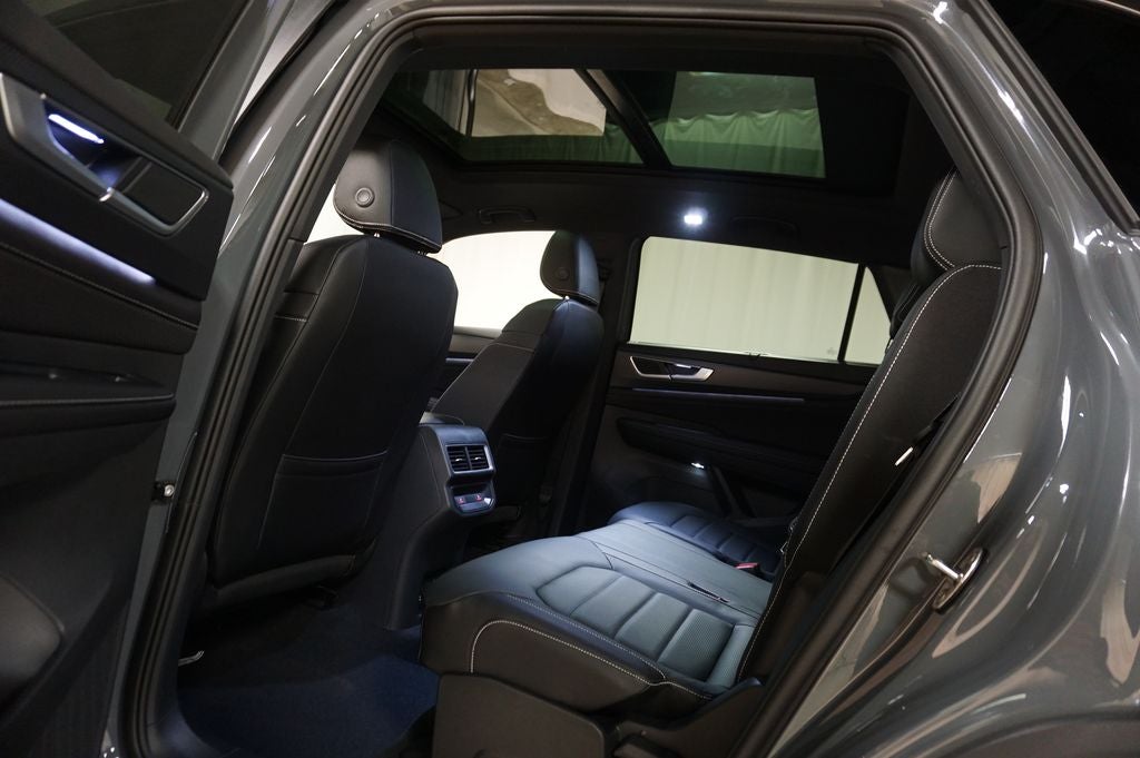 2026 Volkswagen Atlas Cross Sport 2.0T SEL