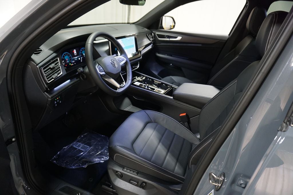 2026 Volkswagen Atlas Cross Sport 2.0T SEL