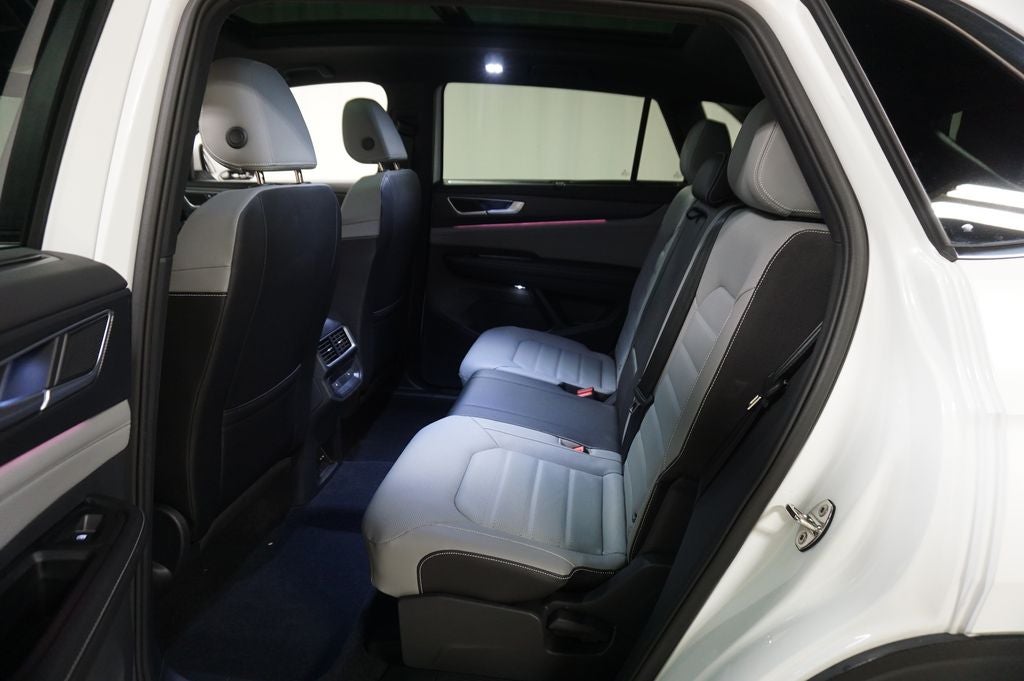 2025 Volkswagen Atlas Cross Sport 2.0T SEL