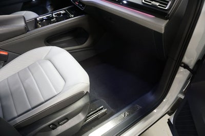 2025 Volkswagen Atlas Cross Sport 2.0T SEL