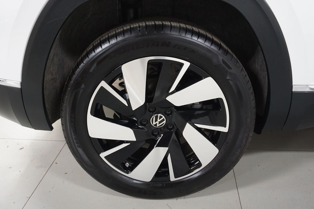 2025 Volkswagen Atlas Cross Sport 2.0T SEL