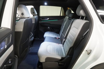 2025 Volkswagen Atlas Cross Sport 2.0T SEL