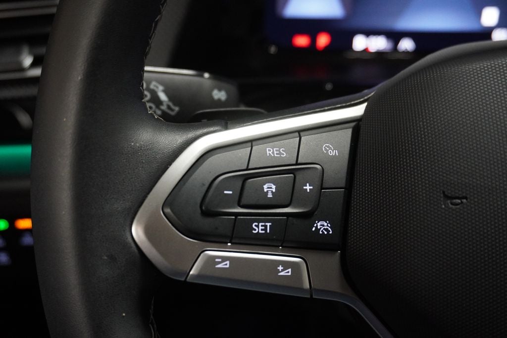 2025 Volkswagen Atlas Cross Sport 2.0T SEL