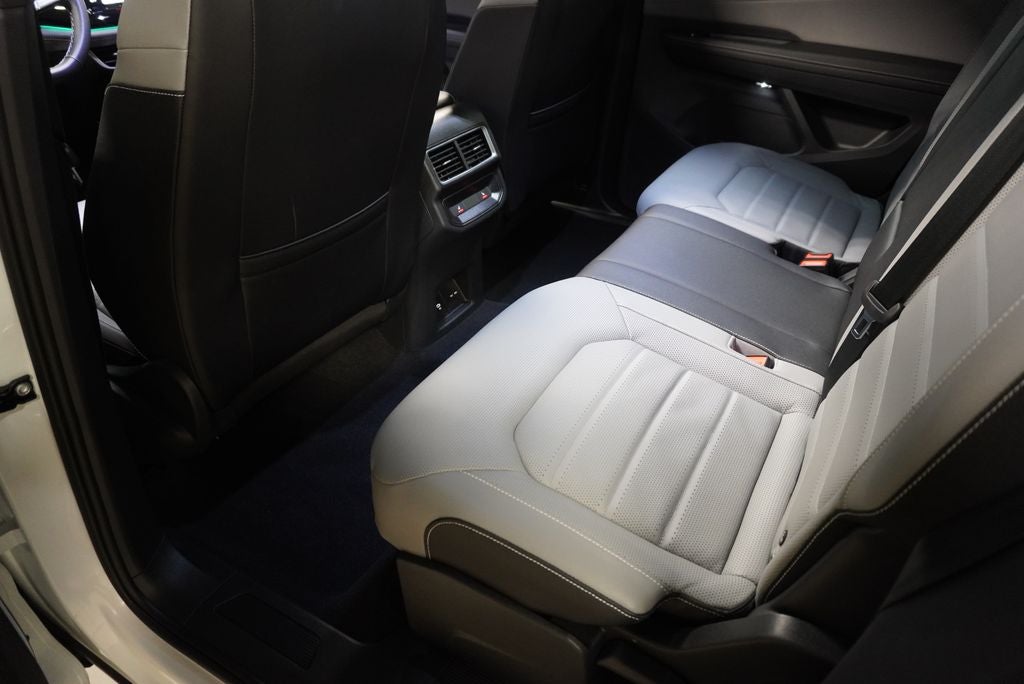 2025 Volkswagen Atlas Cross Sport 2.0T SEL