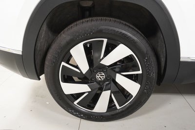 2025 Volkswagen Atlas Cross Sport 2.0T SEL