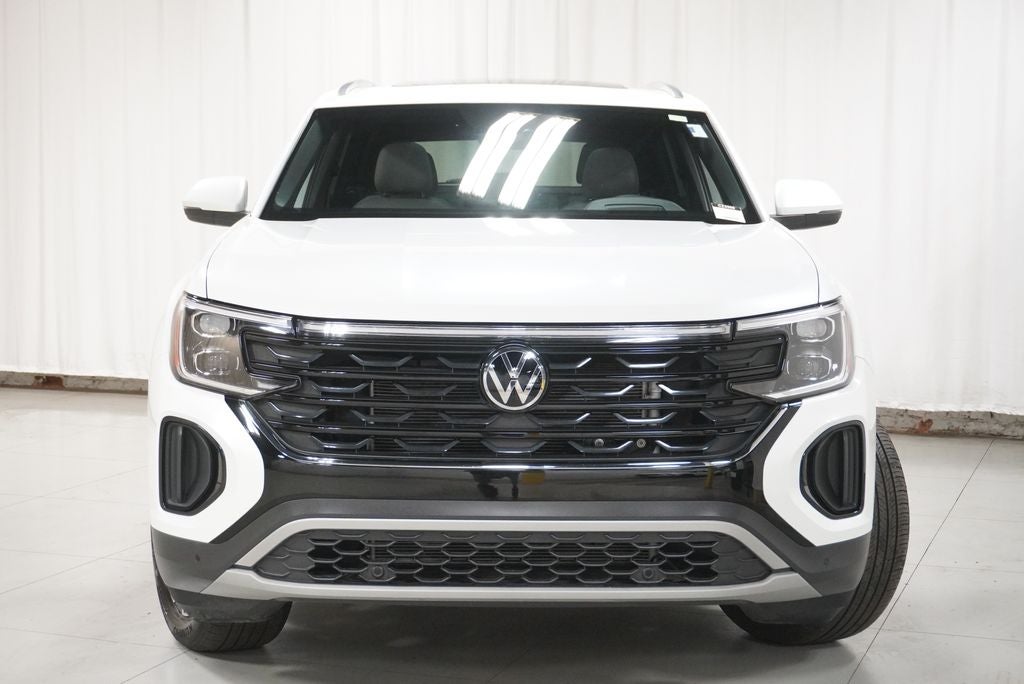 2025 Volkswagen Atlas Cross Sport 2.0T SEL