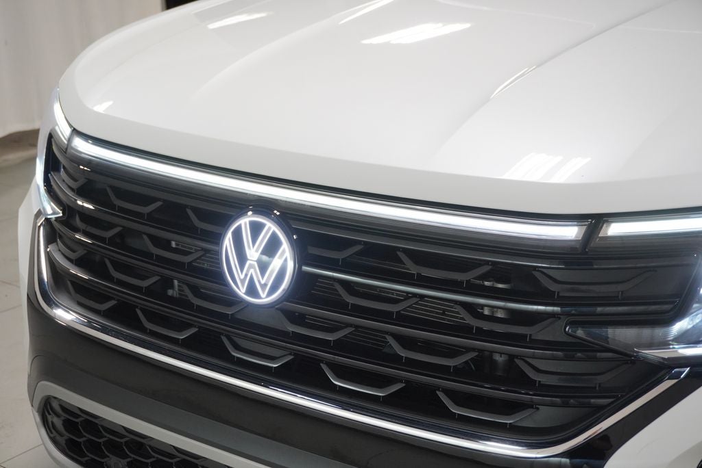 2025 Volkswagen Atlas Cross Sport 2.0T SEL