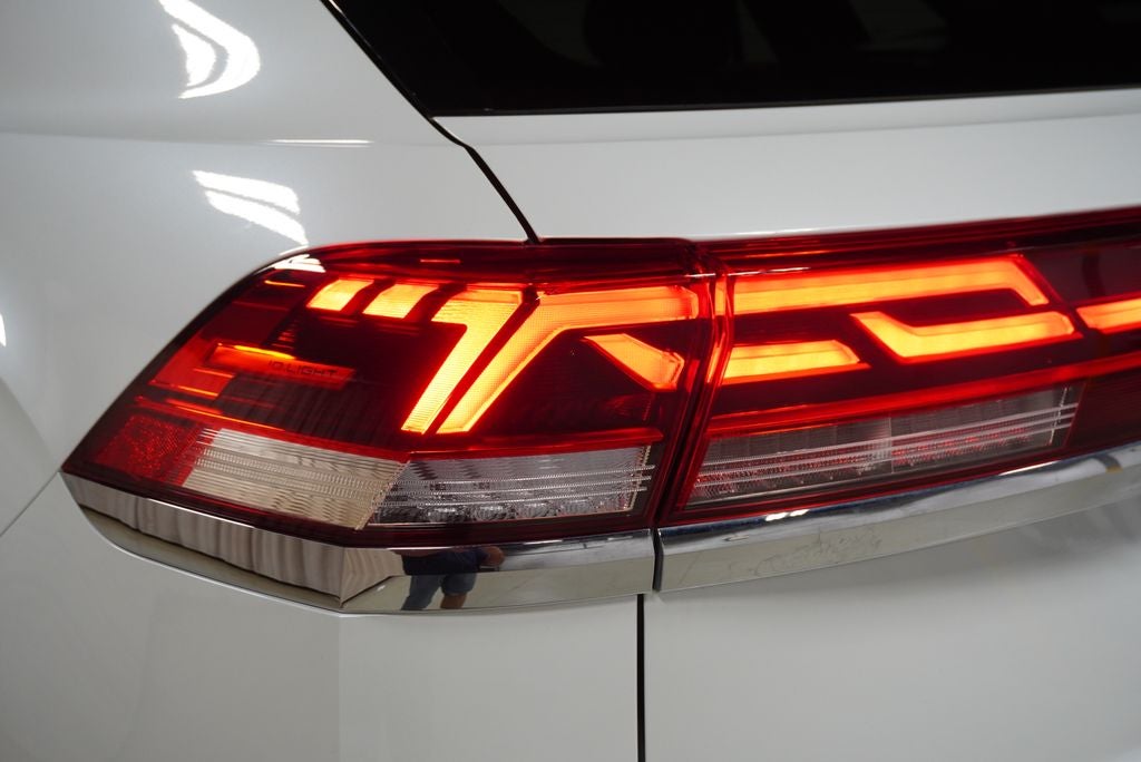 2025 Volkswagen Atlas Cross Sport 2.0T SEL