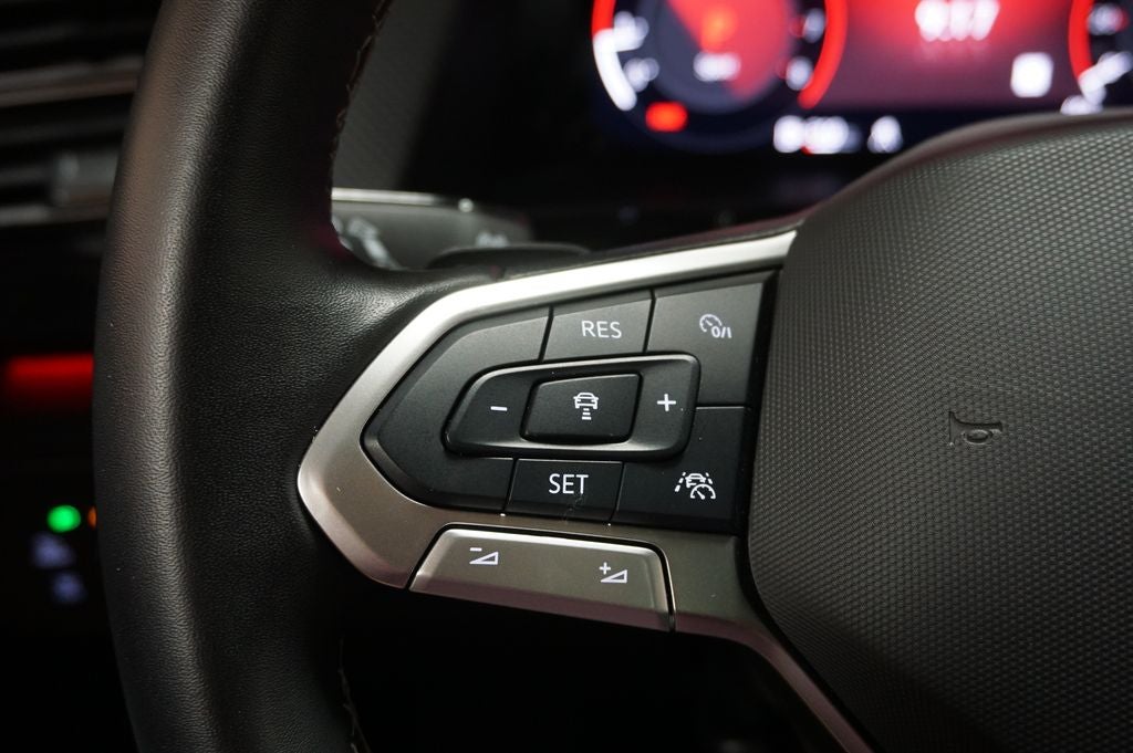 2025 Volkswagen Atlas Cross Sport 2.0T SEL
