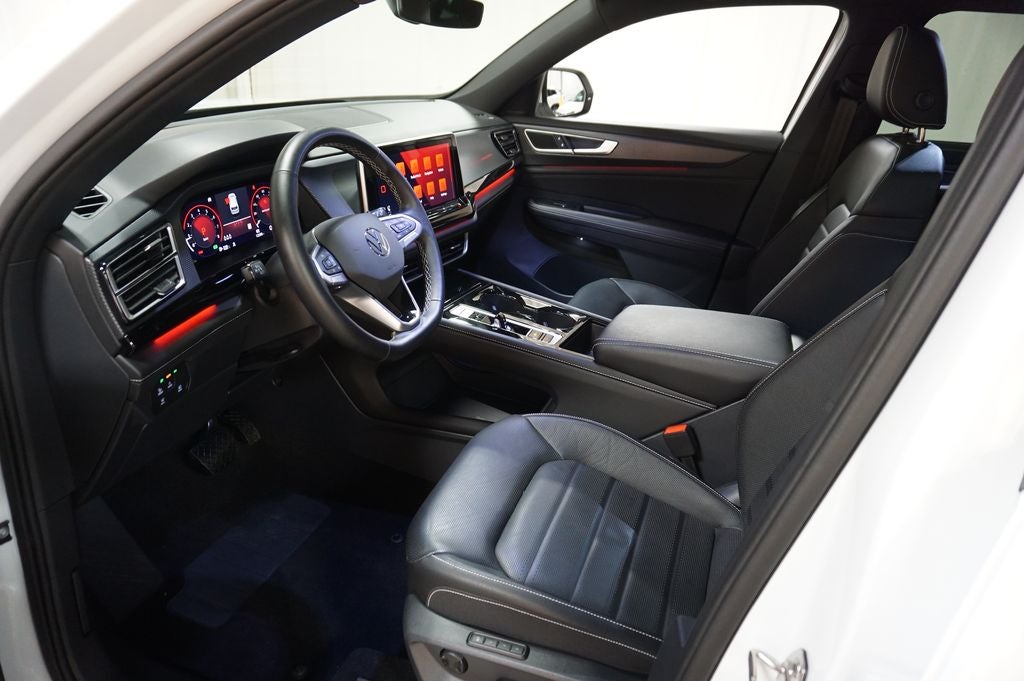 2025 Volkswagen Atlas Cross Sport 2.0T SEL