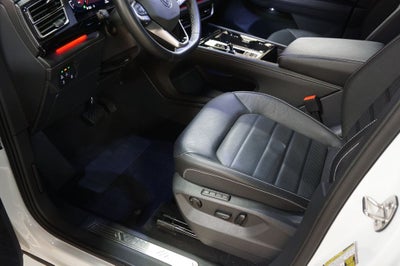 2025 Volkswagen Atlas Cross Sport 2.0T SEL