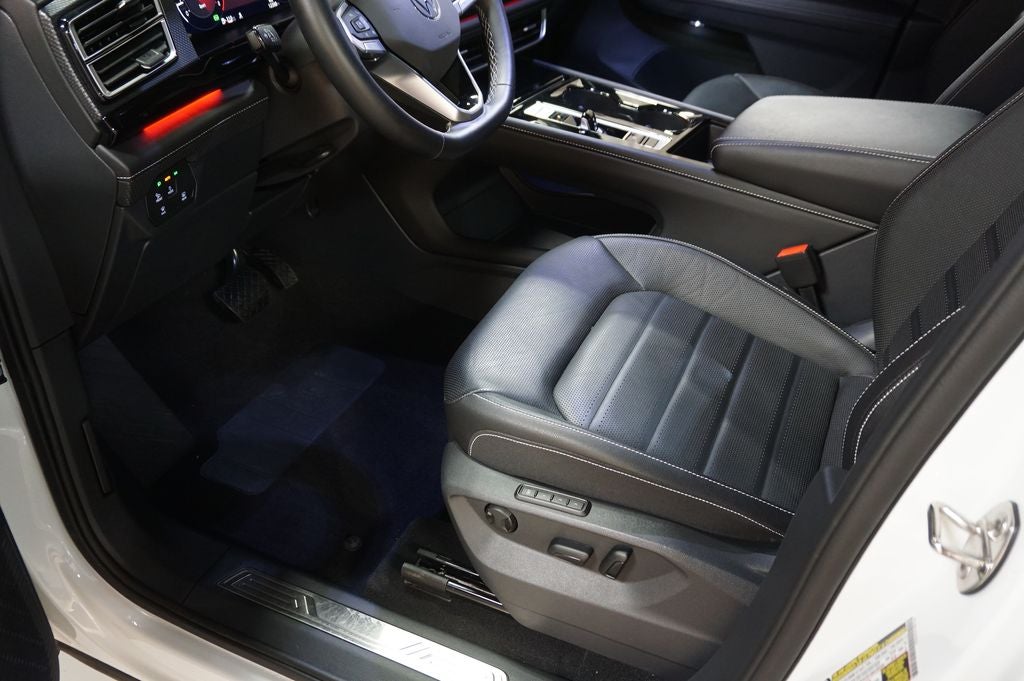 2025 Volkswagen Atlas Cross Sport 2.0T SEL