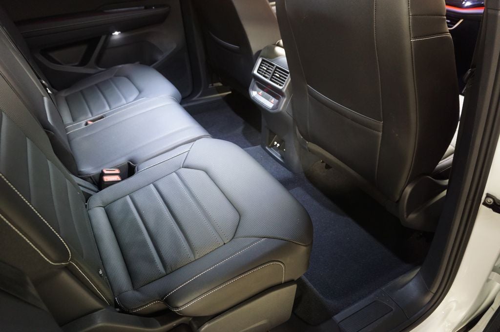 2025 Volkswagen Atlas Cross Sport 2.0T SEL