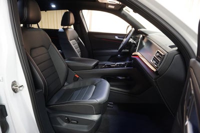 2025 Volkswagen Atlas Cross Sport 2.0T SEL