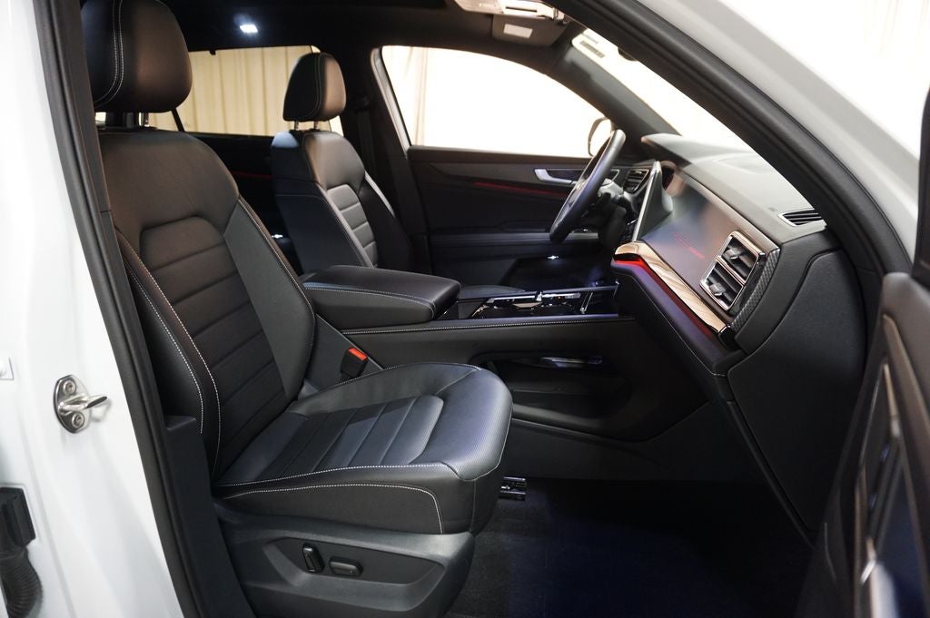 2025 Volkswagen Atlas Cross Sport 2.0T SEL