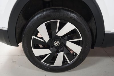 2025 Volkswagen Atlas Cross Sport 2.0T SEL