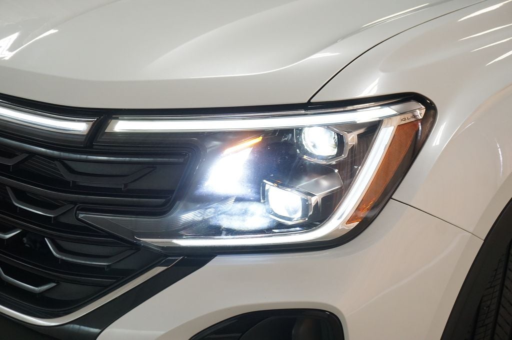 2025 Volkswagen Atlas Cross Sport 2.0T SEL