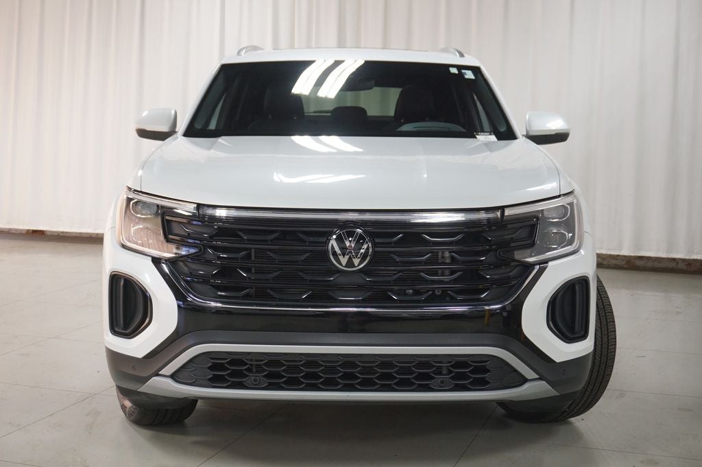 2025 Volkswagen Atlas Cross Sport 2.0T SEL