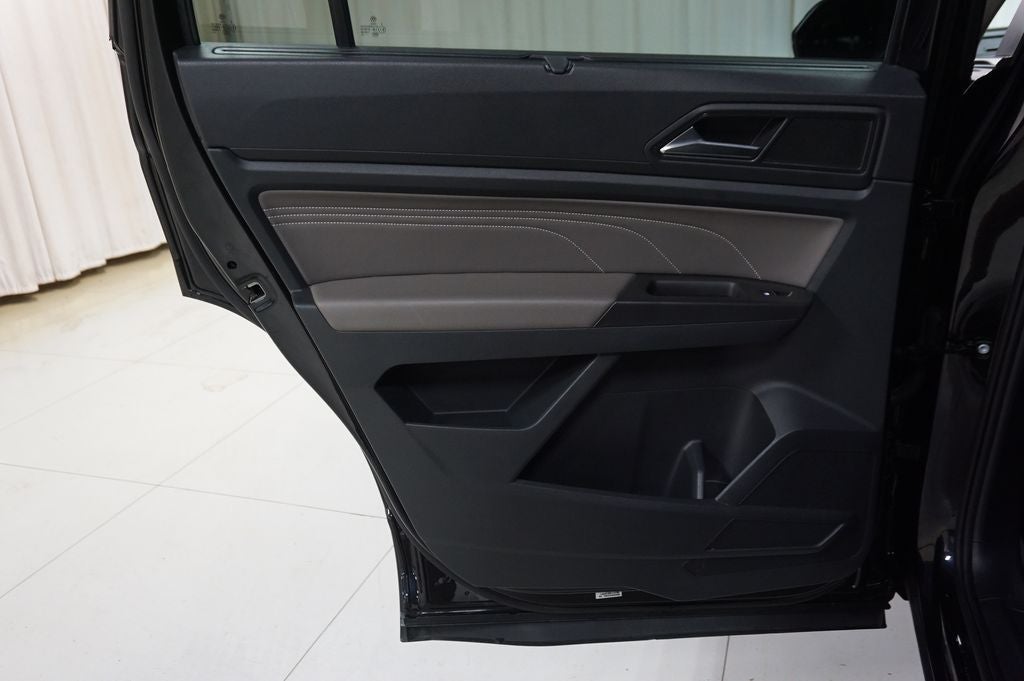 2023 Volkswagen Atlas SEL