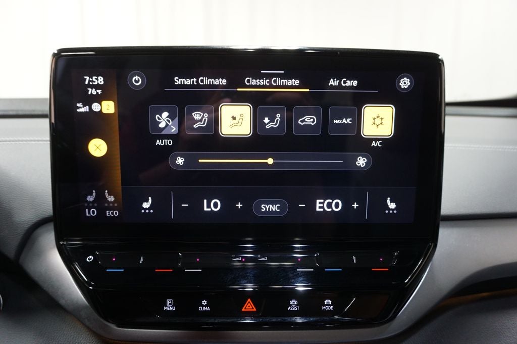 2023 Volkswagen ID.4 Pro
