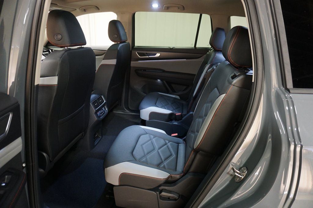 2026 Volkswagen Atlas 2.0T Peak Edition