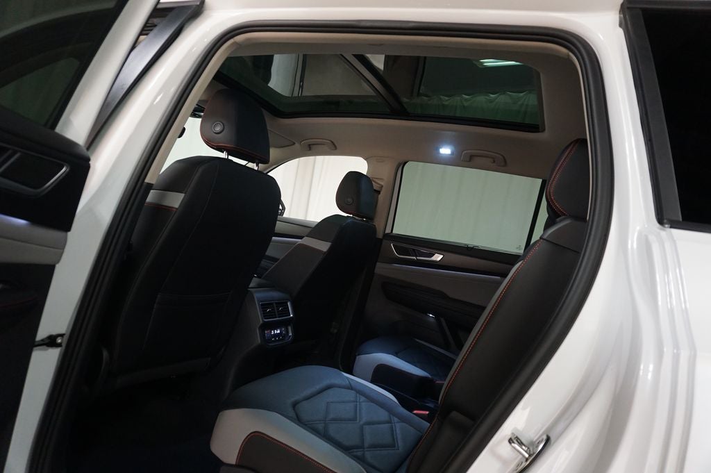 2026 Volkswagen Atlas 2.0T Peak Edition