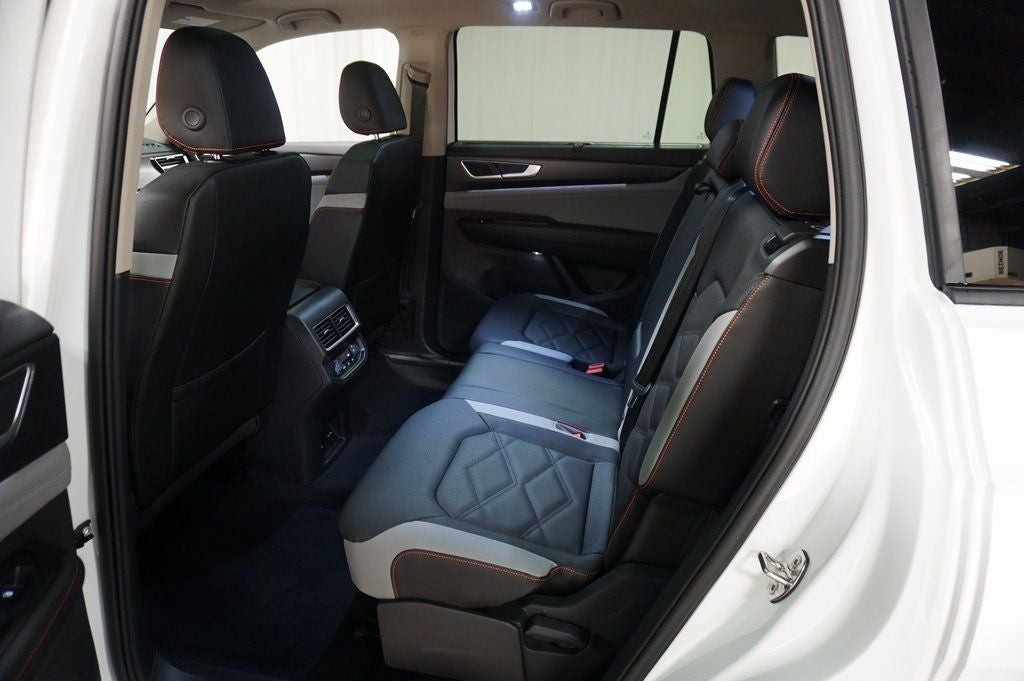 2026 Volkswagen Atlas 2.0T Peak Edition