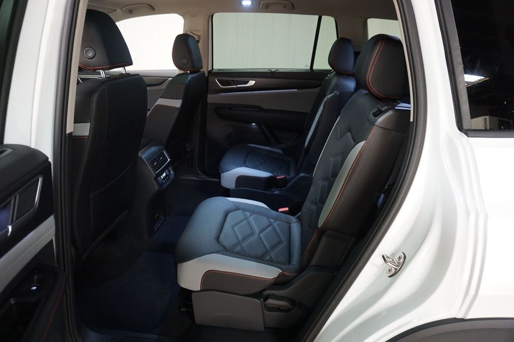 2026 Volkswagen Atlas 2.0T Peak Edition