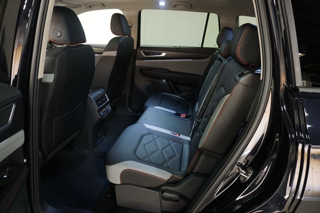 2026 Volkswagen Atlas 2.0T Peak Edition