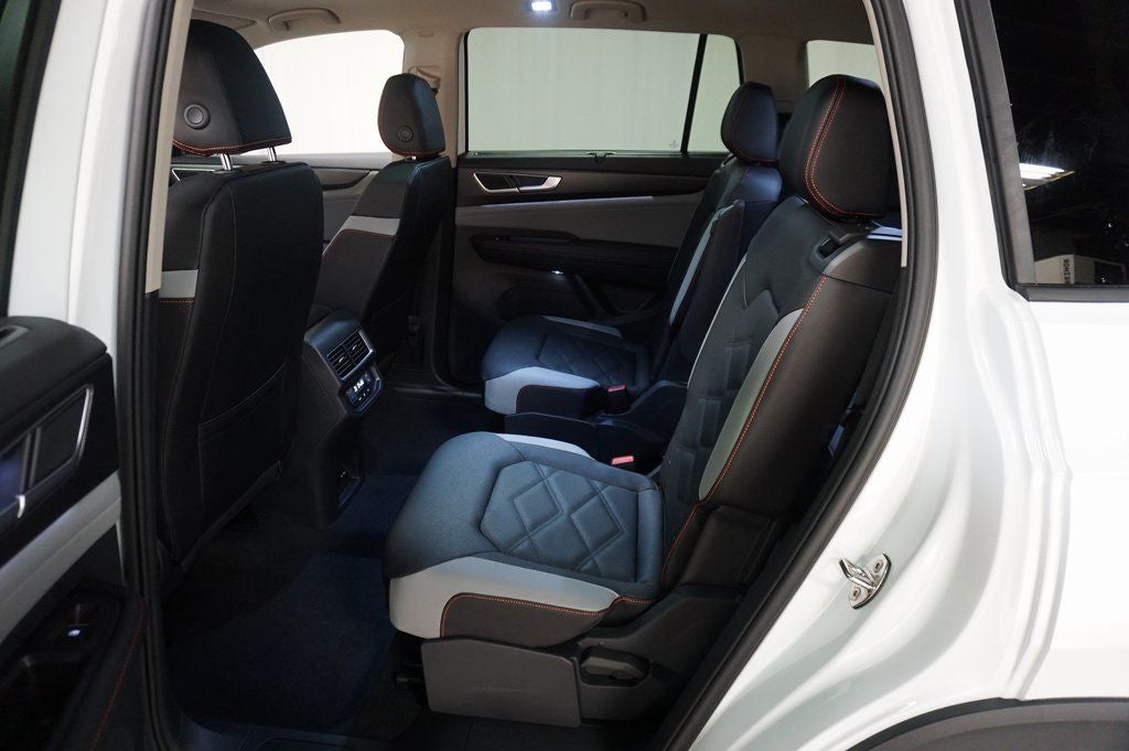 2026 Volkswagen Atlas 2.0T Peak Edition