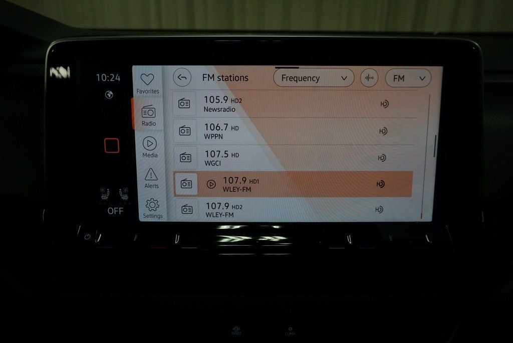 2024 Volkswagen Atlas 2.0T Peak Edition SE w/Technology